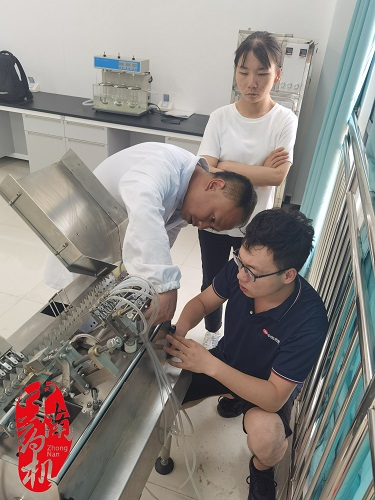 云南理工職業(yè)學(xué)院︰第二批設(shè)備的安裝調(diào)試